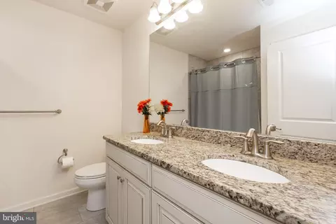 Bath - 429 Lee Pl, Exton, PA 19341 photo 1 of 3