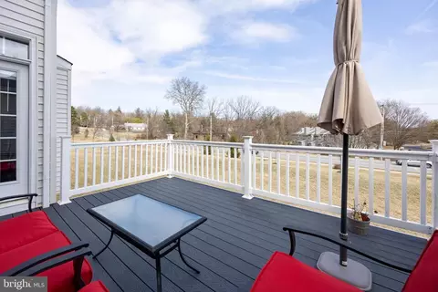 Exterior - 429 Lee Pl, Exton, PA 19341 photo 3 of 10