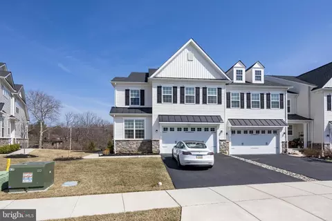 Exterior - 429 Lee Pl, Exton, PA 19341 photo 7 of 10