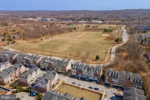 View/Area - 34 Parkview Cir, Wayne, PA 19087 photo 1 of 6