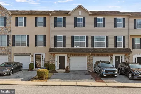 241 Kennedy Dr, Coatesville, PA 19320
