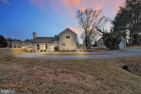 9 Orchard Vw, Chadds Ford, PA 19317