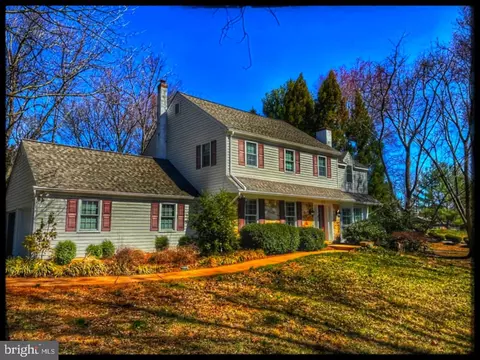 414 Manor Dr, Kennett Square, PA 19348
