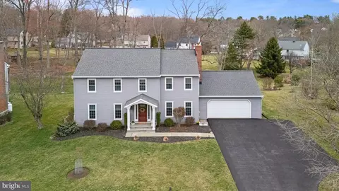 1133 Cockburn Dr, West Chester, PA 19382