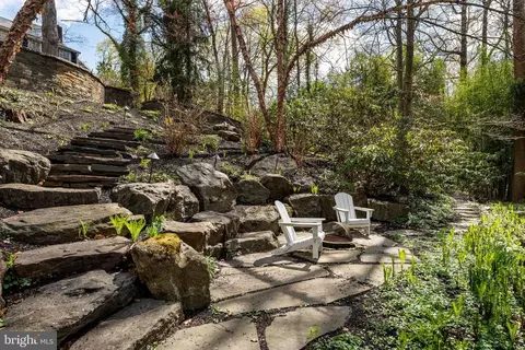 Exterior - 212 W Valley Rd, Wayne, PA 19087 photo 10 of 10