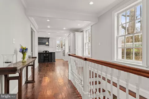 Entry Way - 212 W Valley Rd, Wayne, PA 19087 photo 4 of 6