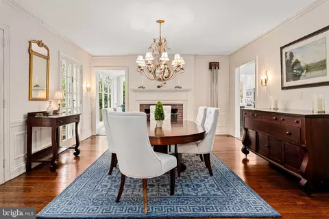 Dining - 212 W Valley Rd, Wayne, PA 19087 photo 1 of 3
