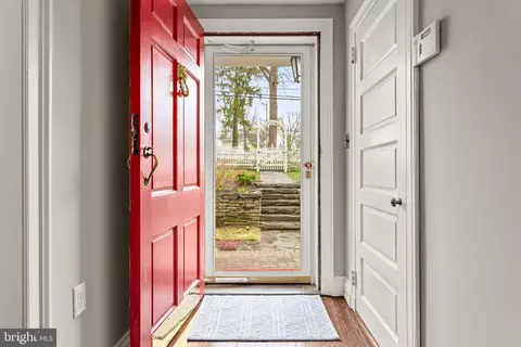 Entry Way - 212 W Valley Rd, Wayne, PA 19087 photo 1 of 6