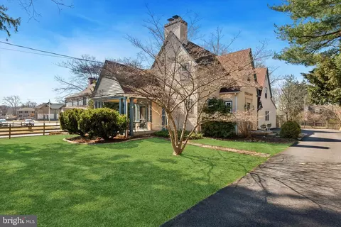 Exterior - 48 Old Eagle School Rd, Wayne, PA 19087 photo 10 of 10