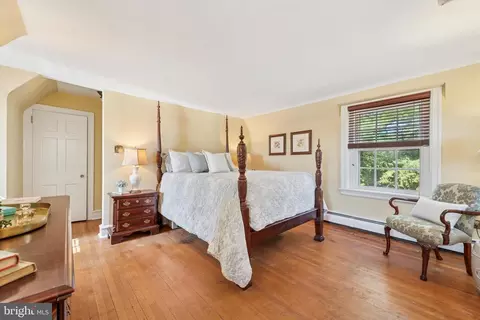 Bedroom - 48 Old Eagle School Rd, Wayne, PA 19087 photo 6 of 7