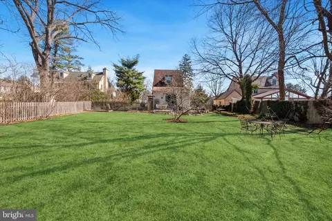 Exterior - 48 Old Eagle School Rd, Wayne, PA 19087 photo 9 of 10