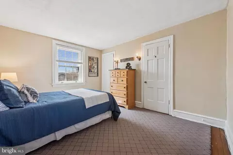 Bedroom - 48 Old Eagle School Rd, Wayne, PA 19087 photo 4 of 7