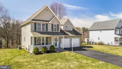 322 S Brookside Dr, Oxford, PA 19363