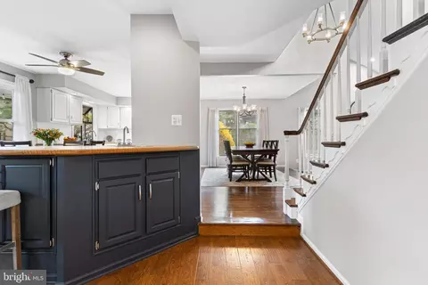 Entry Way - 405 Millhouse Pond Pond, Chesterbrook, PA 19087 photo 6 of 11