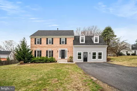 429 Saint Anns Cir, Phoenixville, PA 19460
