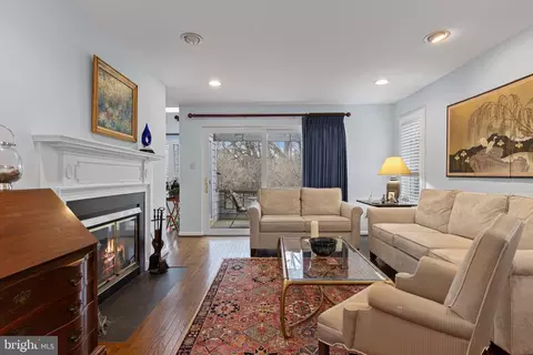 21 Newport Dr, Chesterbrook, PA 19087 photo 18