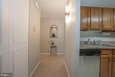 Entry Way - 271 Drummers Ln #271, Wayne, PA 19087 photo 2 of 3