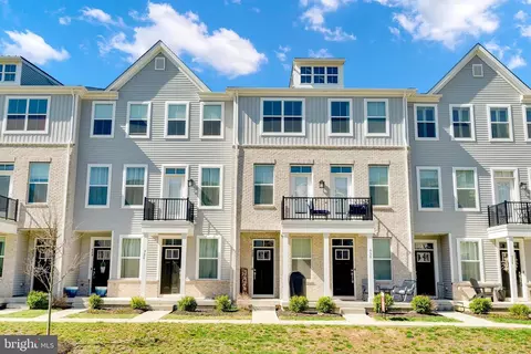 928 Anvil Ct, Phoenixville, PA 19460