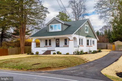 123 Sproul Rd, Malvern, PA 19355