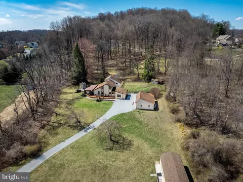 2280 Horseshoe Trl, Chester Springs, PA 19425