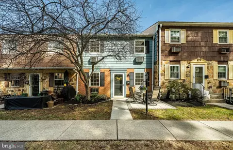 207 Walnut Hill Rd #B-21, West Chester, PA 19382