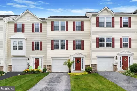 146 Larose Dr #146, Coatesville, PA 19320
