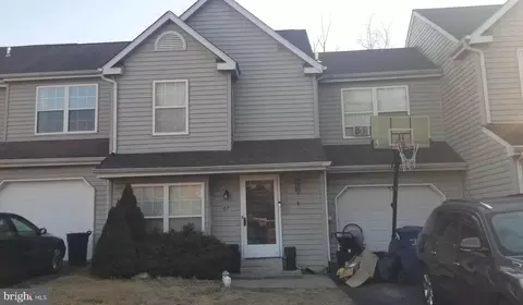 67 Oakmont Pl, Coatesville, PA 19320