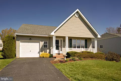 797 W Glenview Dr, West Grove, PA 19390