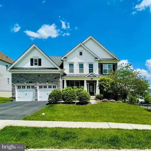 3589 Augusta Dr, Chester Springs, PA 19425