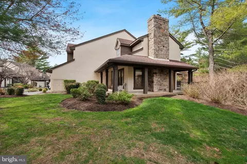 220 Springhouse Pond Pond, Chesterbrook, PA 19087 photo 2