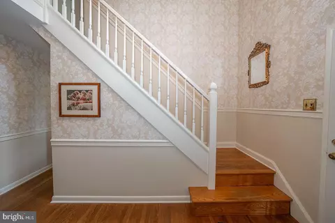 Entry Way - 430 Upper Gulph Rd, Strafford, PA 19087 photo 3 of 6