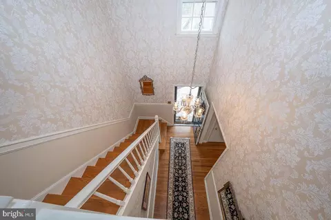 Entry Way - 430 Upper Gulph Rd, Strafford, PA 19087 photo 5 of 6