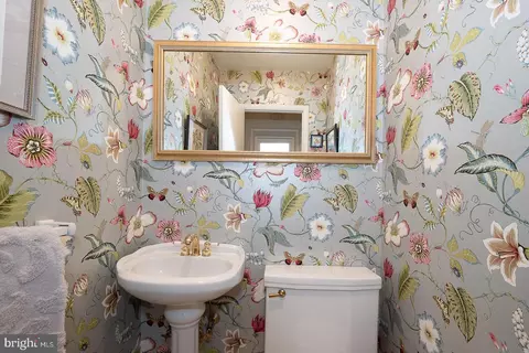 Bath - 430 Upper Gulph Rd, Strafford, PA 19087 photo 1 of 3