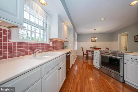 Kitchen - 430 Upper Gulph Rd, Strafford, PA 19087 photo 1 of 2