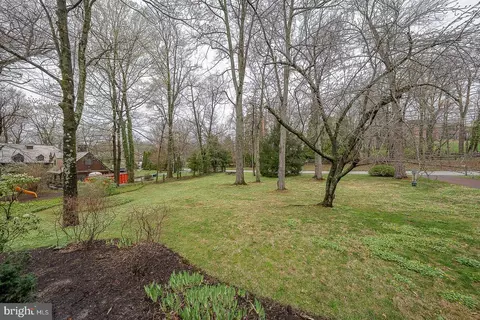 Exterior - 430 Upper Gulph Rd, Strafford, PA 19087 photo 5 of 8