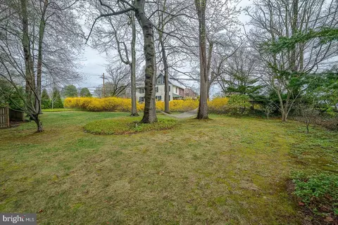Exterior - 430 Upper Gulph Rd, Strafford, PA 19087 photo 6 of 8