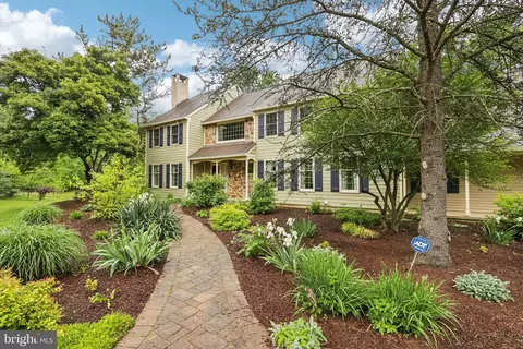 7 Jorrocks Ln, Malvern, PA 19355