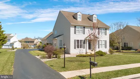 210 Warren Ct, Exton, PA 19341