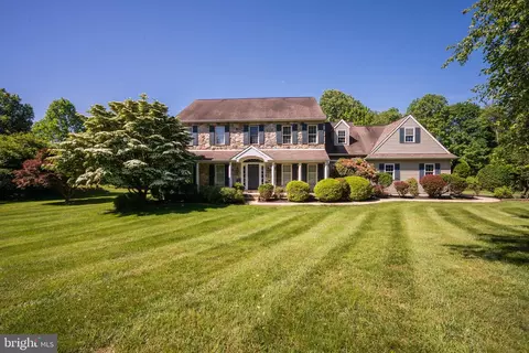 101 Stonegate Dr, Landenberg, PA 19350