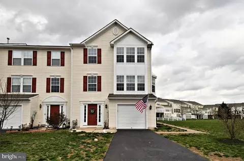 191 S Savanna Dr, Pottstown, PA 19465