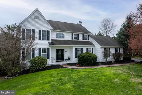 101 Amber Dr, Oxford, PA 19363
