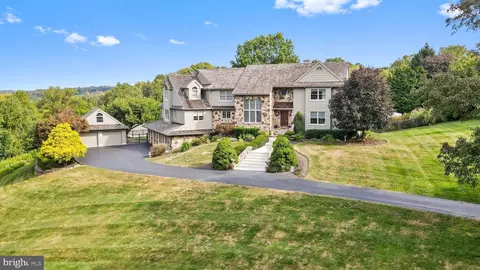 200 Barn Hill Rd, West Chester, PA 19382