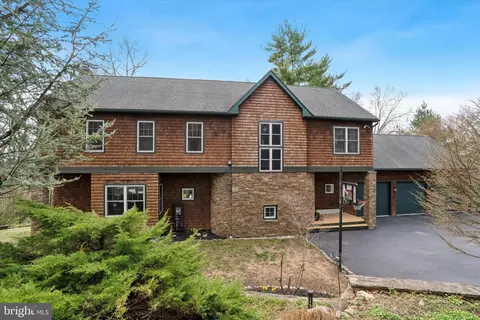 105 Shoen Rd, Exton, PA 19341