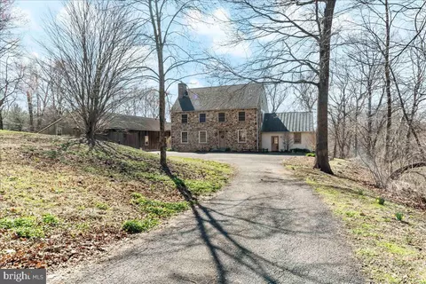 653 Scroggy Rd, Oxford, PA 19363