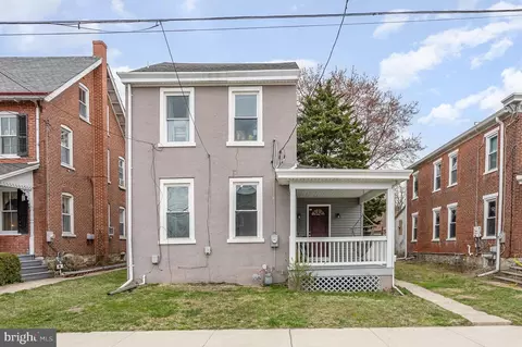 39 S 5th St, Oxford, PA 19363