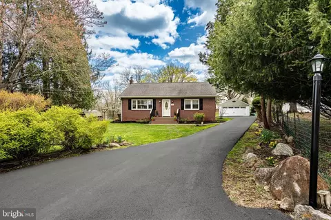 530 Fairview Rd, Glenmoore, PA 19343