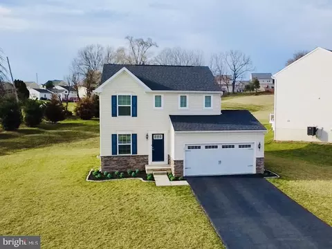 859 W Chestnut St, Coatesville, PA 19320