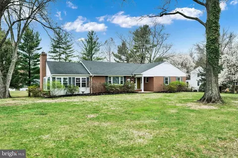 850 S High St, West Chester, PA 19382