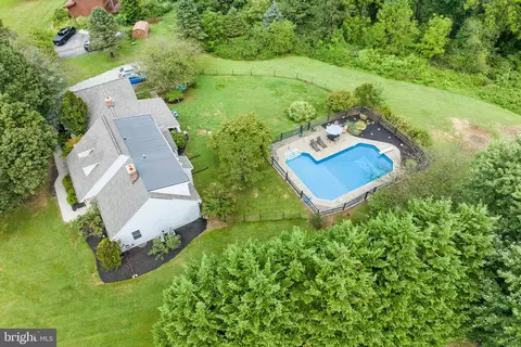 1231 State Rd, Lincoln University, PA 19352