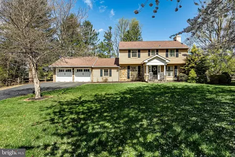207 Maplewood Rd, West Chester, PA 19380